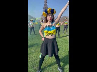 prostitutes from the radical feminist movement staged a flash mob to support ukraine in paris and showed their boobs. rimming bdsm